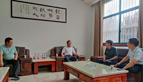 汝州市委常委、统战部长范响立到煜达阀门等民企走访调研 汝州市委常委、统战部长范响立到煜达阀门等民企走访调研