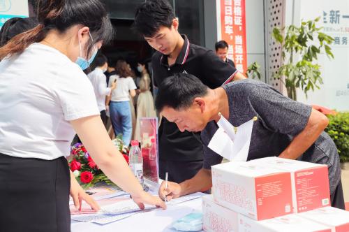 点击进入看图评论