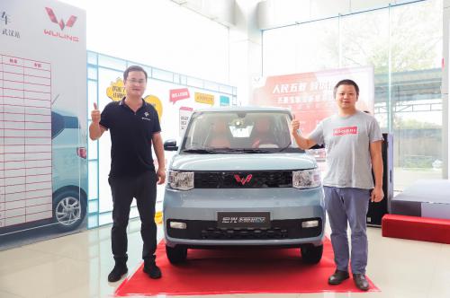 点击进入看图评论