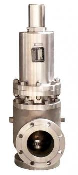 图:哈电阀门生产的熔盐安全阀 图:哈电阀门生产的熔盐安全阀