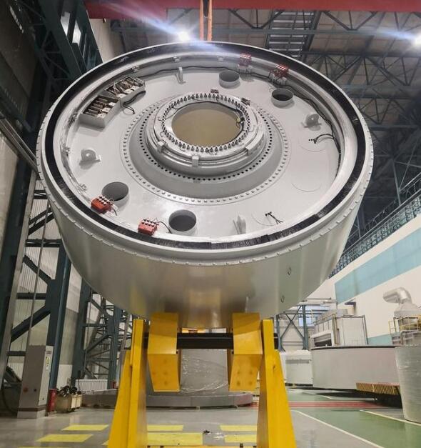 国内陆上最大的永磁直驱风力发电机研制成功 国内陆上最大的永磁直驱风力发电机研制成功