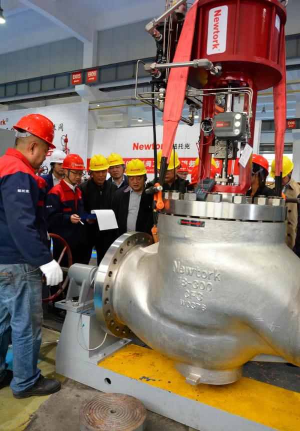 纽托克研制中国首台套国产化大口径Globe防喘振阀通过专家鉴定 纽托克研制中国首台套国产化大口径Globe防喘振阀通过专家鉴定