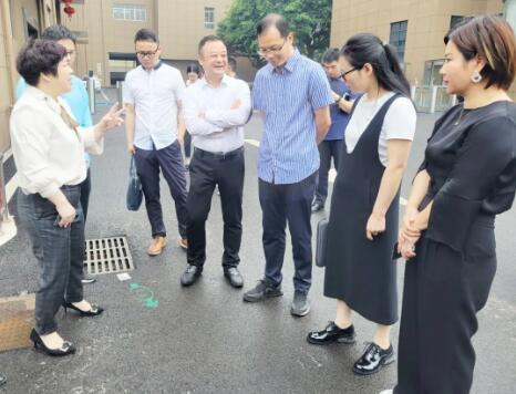 温州市、区两级领导莅临耐氟隆阀业参观指导环保工作 温州市、区两级领导莅临耐氟隆阀业参观指导环保工作