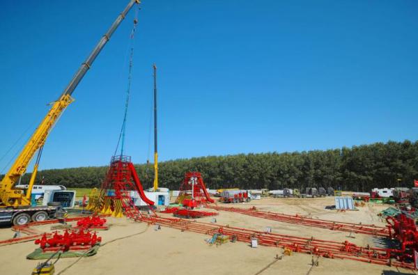 1629859740684044422.jpg 4.jpg