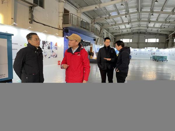 工业和信息化部人才交流中心党委副书记陈新莅临好利阀业调研 工业和信息化部人才交流中心党委副书记陈新莅临好利阀业调研