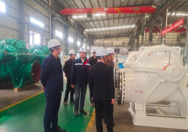 云南省滇中引水工程项目领导一行莅临凯利特泵业考察 云南省滇中引水工程项目领导一行莅临凯利特泵业考察