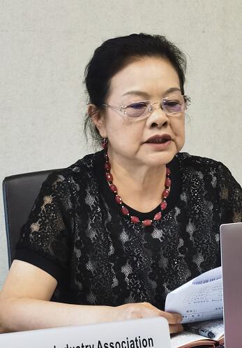 中国通用机械工业协会会长 黄鹂  中国通用机械工业协会会长 黄鹂