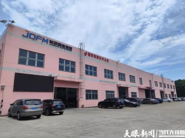 从普通“打工人”到企业“掌舵人”刘凤驰的阀门制造路 从普通“打工人”到企业“掌舵人”刘凤驰的阀门制造路