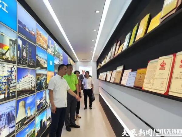 从普通“打工人”到企业“掌舵人”刘凤驰的阀门制造路 从普通“打工人”到企业“掌舵人”刘凤驰的阀门制造路