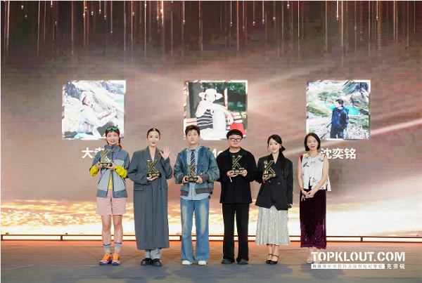 1742803593650374.png image.png