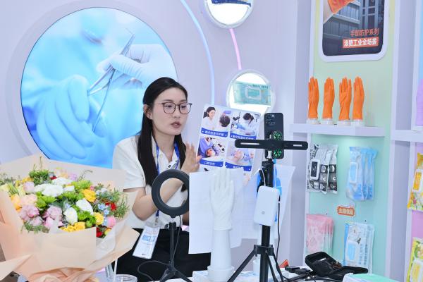 1744358077239146.jpg 25.jpg