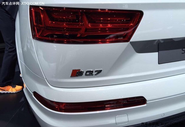 奥迪新SQ7首发 搭4.0L V8电子涡轮动力