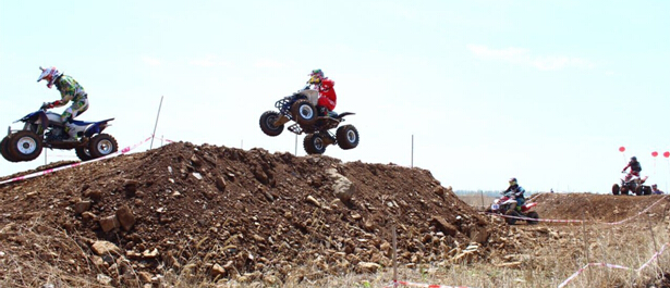 全地形车群雄激战 曹妃甸湿地掀起2016运动旅游季 全地形车群雄激战 曹妃甸湿地掀起2016运动旅游季